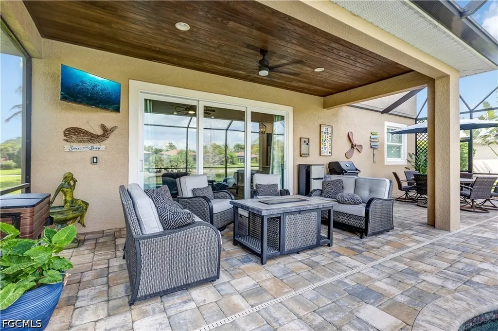 3061 Scarlet Oak Place North Fort Myers FL 33903