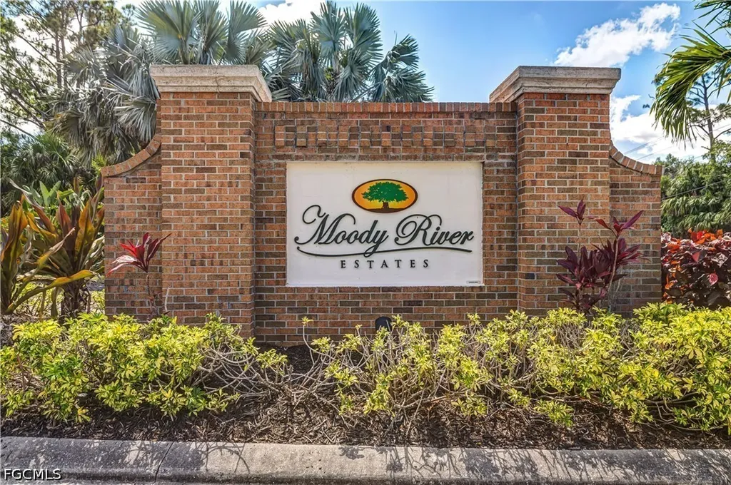 3061 Scarlet Oak Place North Fort Myers FL 33903