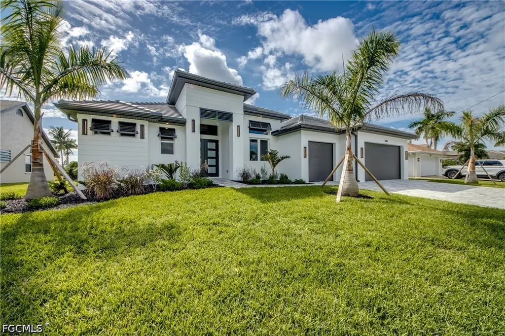 4910 SW 2nd Avenue Cape Coral FL 33914