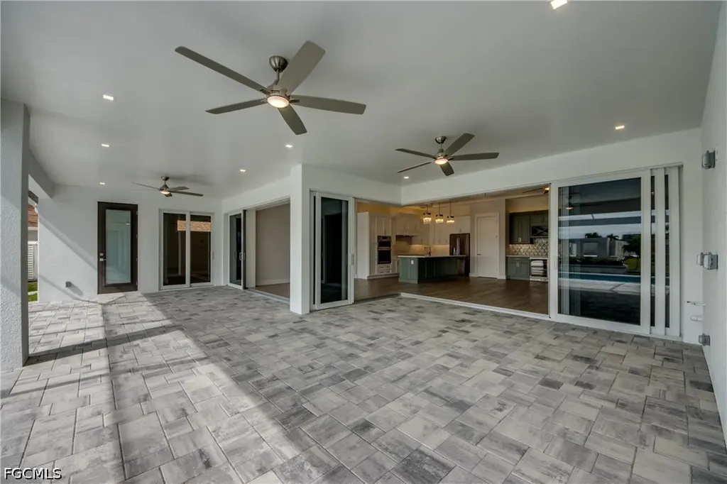 4910 SW 2nd Avenue Cape Coral FL 33914