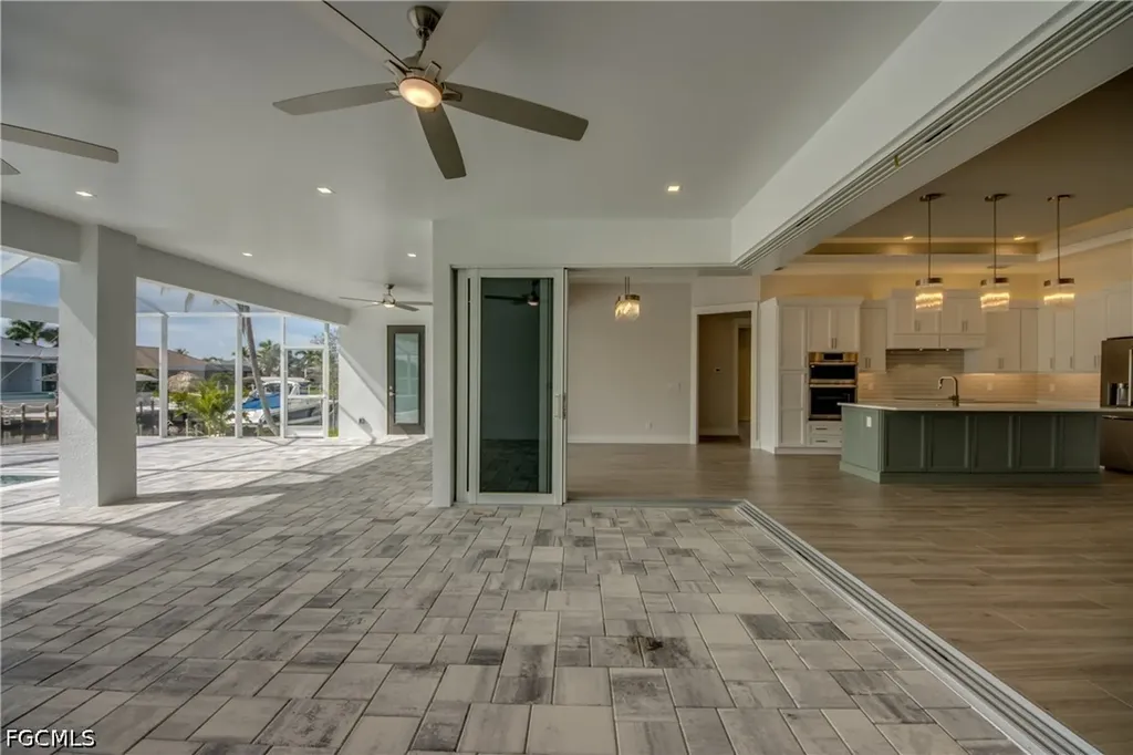 4910 SW 2nd Avenue Cape Coral FL 33914