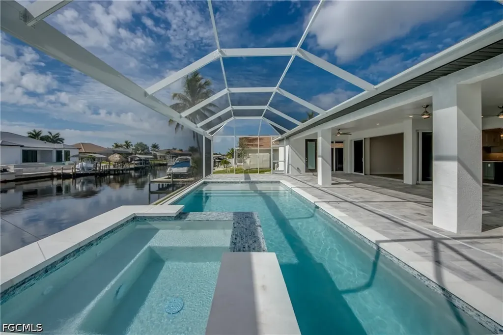4910 SW 2nd Avenue Cape Coral FL 33914