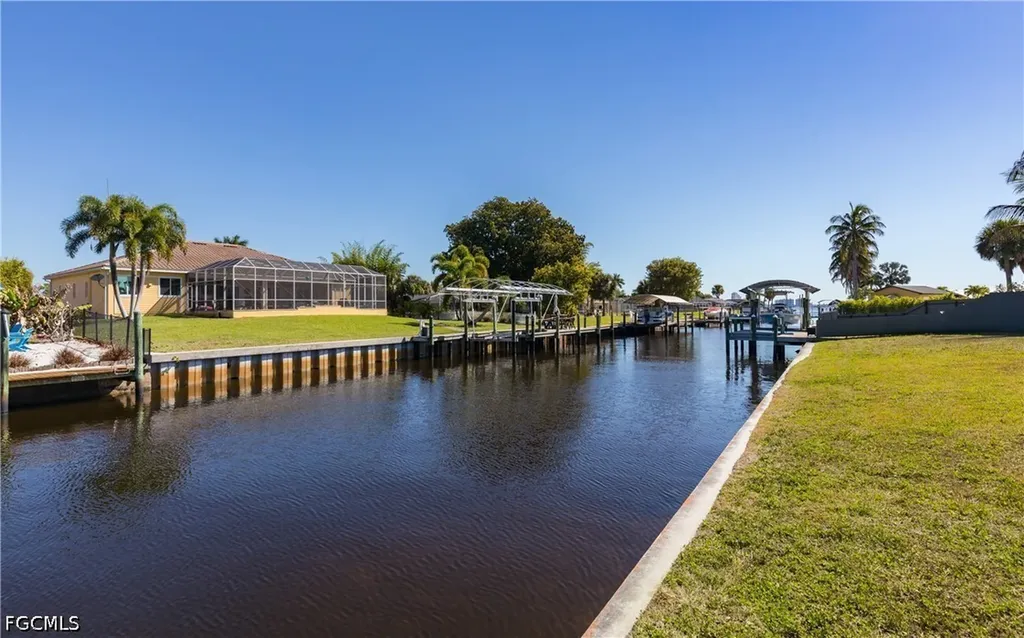 1820 Marina Circle North Fort Myers FL 33903