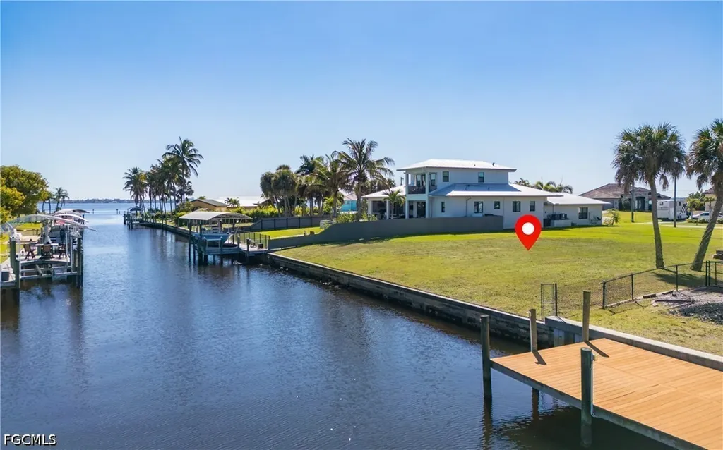 1820 Marina Circle North Fort Myers FL 33903