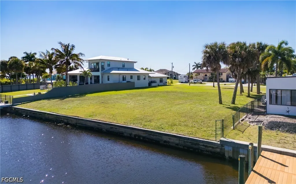 1820 Marina Circle North Fort Myers FL 33903