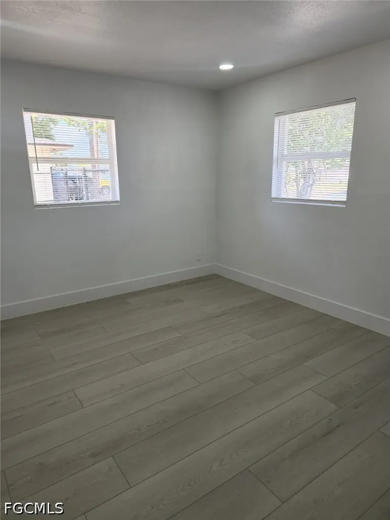 5512 8th Avenue Fort Myers FL 33907