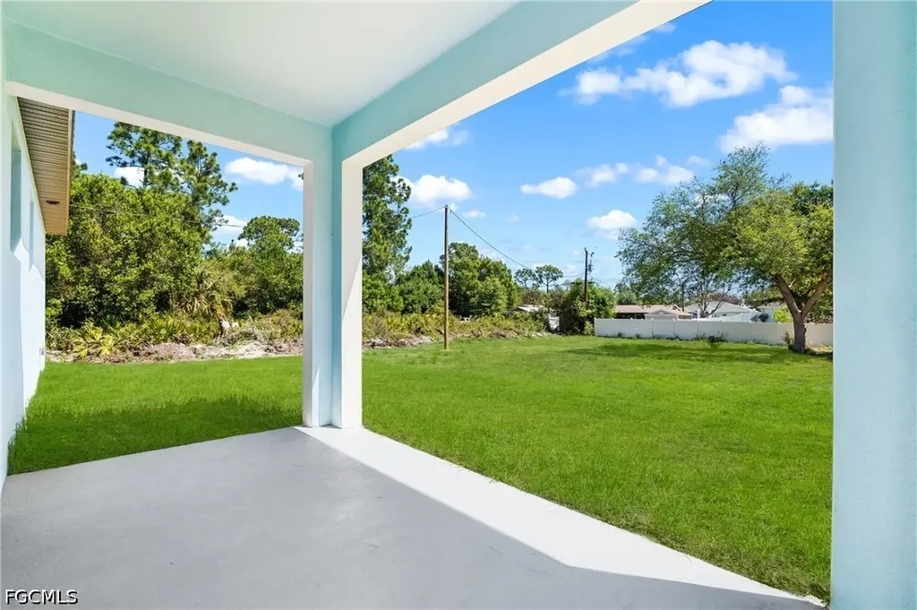 116 Mcarthur Avenue Lehigh Acres FL 33936