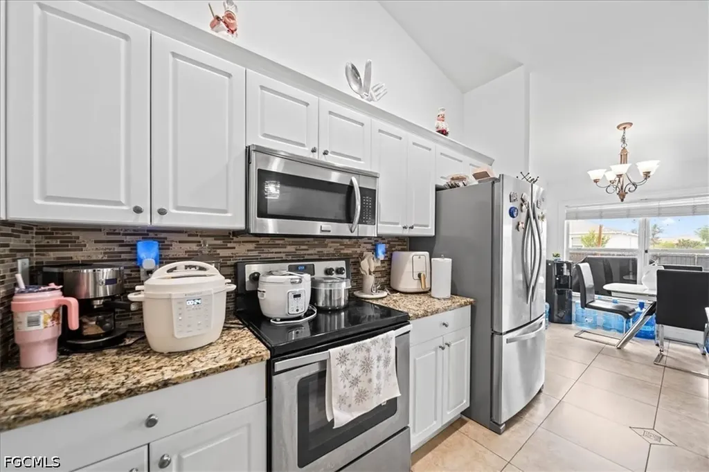 2304 NW 7th Street Cape Coral FL 33993