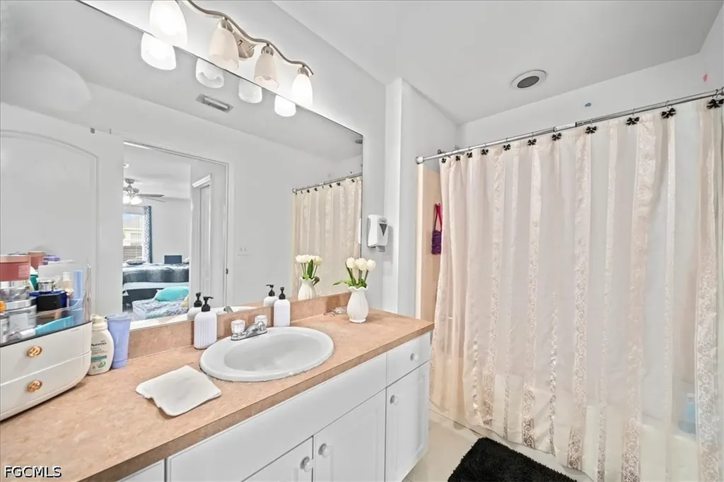 2304 NW 7th Street Cape Coral FL 33993