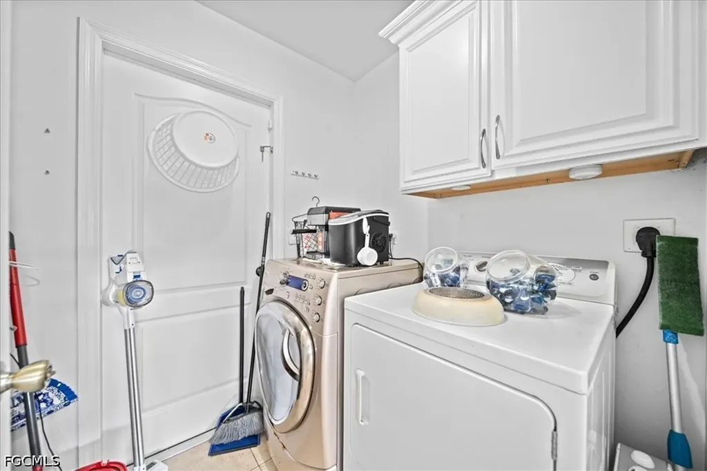 2304 NW 7th Street Cape Coral FL 33993