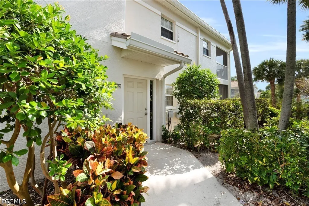 6800 Satinleaf Road S Naples FL 34109