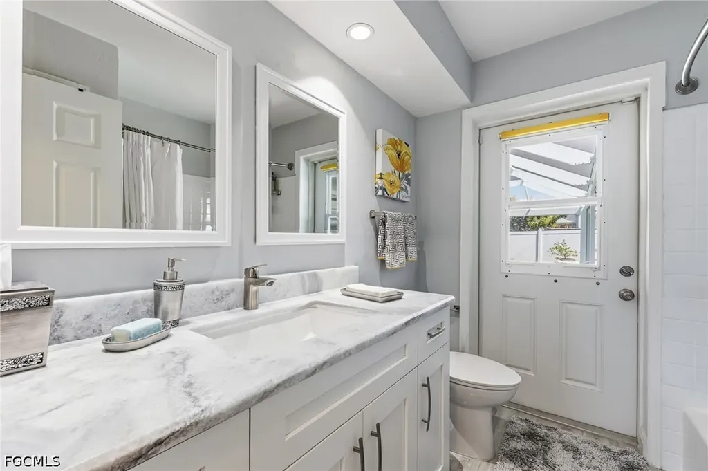 141 SW 54th Terrace Cape Coral FL 33914