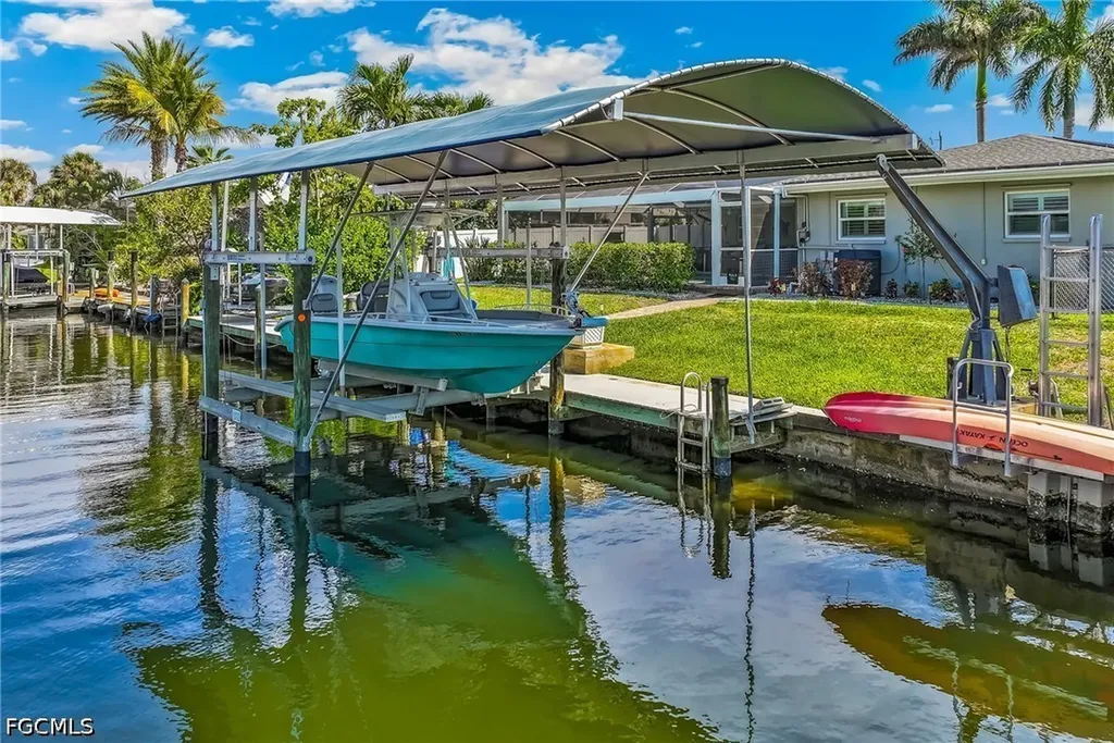 141 SW 54th Terrace Cape Coral FL 33914