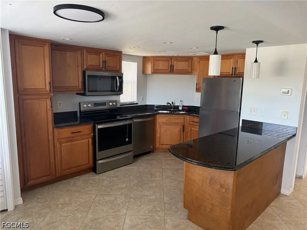 5031 SW 16th Place Cape Coral FL 33914