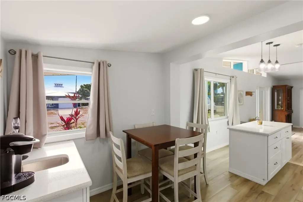 185 Hibiscus Drive Fort Myers Beach FL 33931