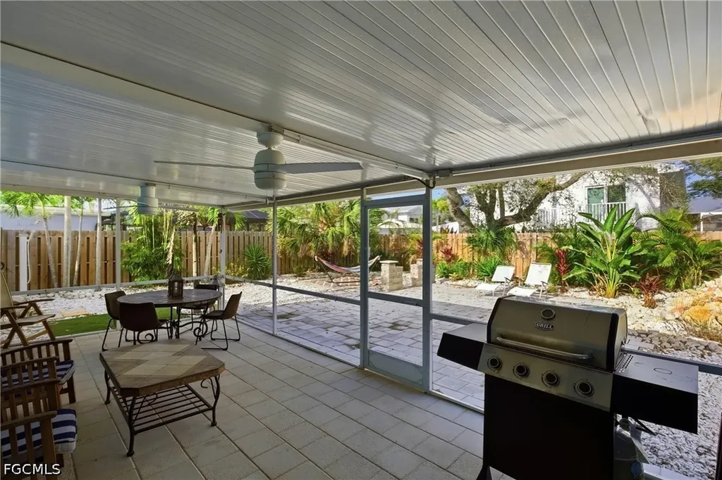 185 Hibiscus Drive Fort Myers Beach FL 33931