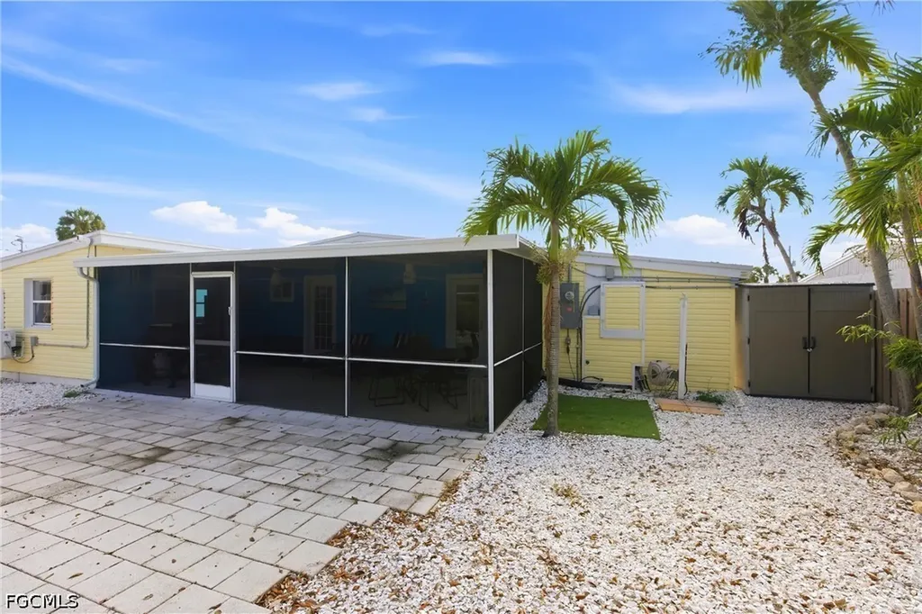 185 Hibiscus Drive Fort Myers Beach FL 33931