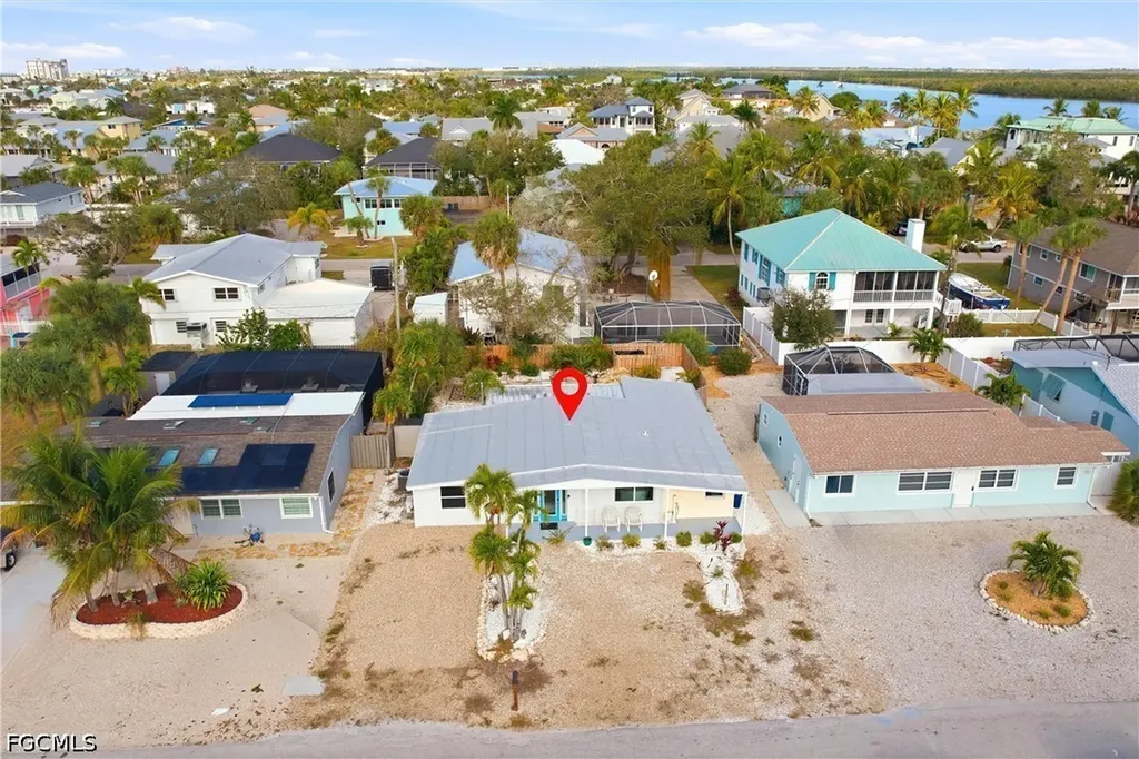 185 Hibiscus Drive Fort Myers Beach FL 33931