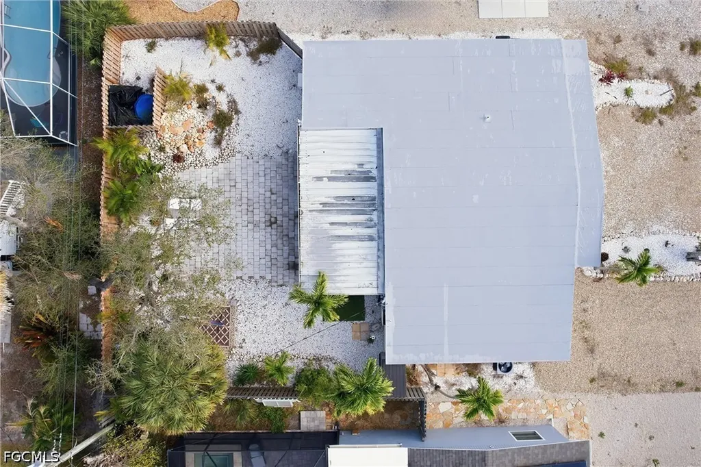 185 Hibiscus Drive Fort Myers Beach FL 33931