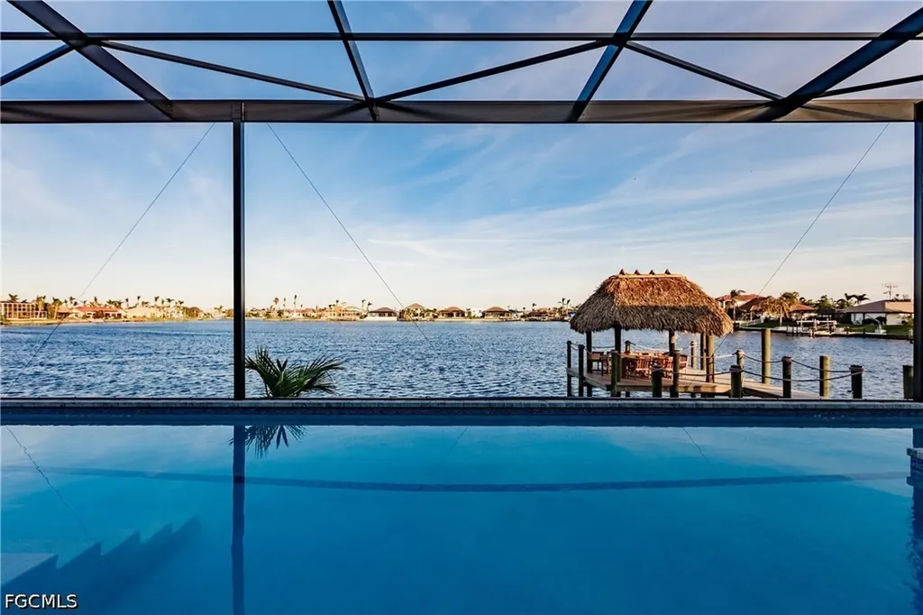 5419 Skyline Boulevard Cape Coral FL 33914