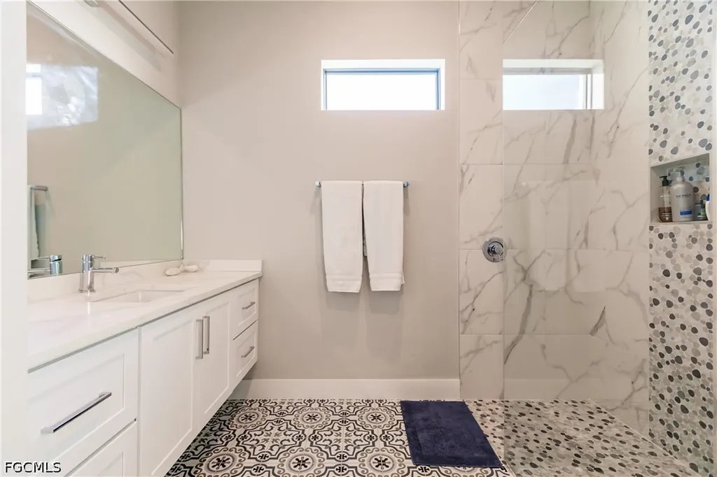 5419 Skyline Boulevard Cape Coral FL 33914
