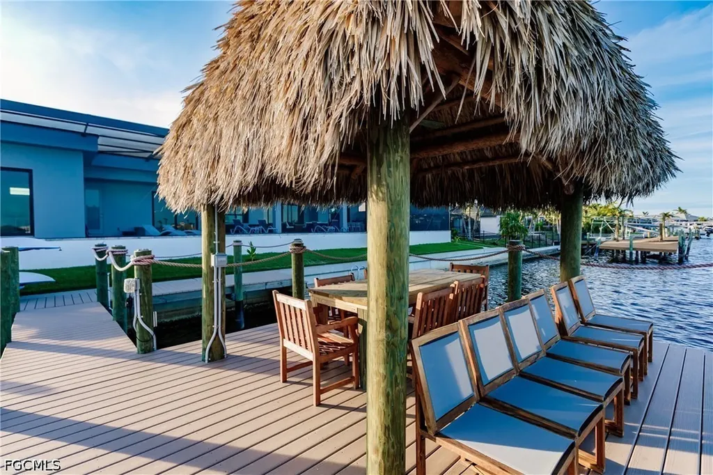 5419 Skyline Boulevard Cape Coral FL 33914