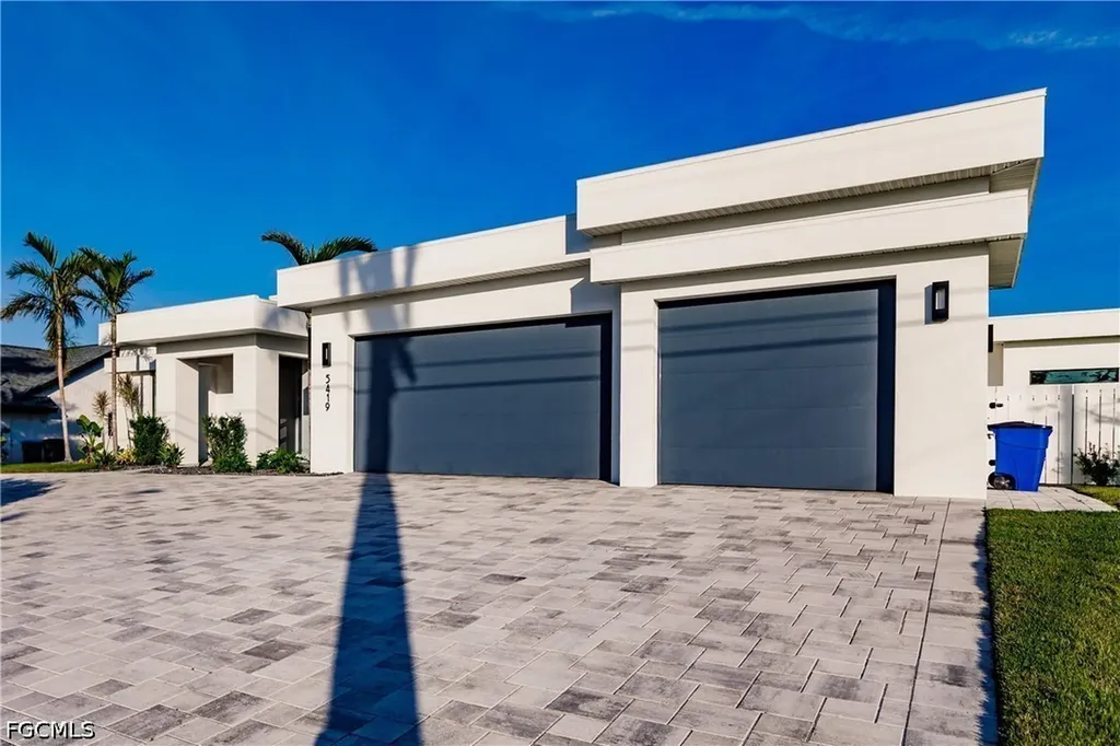 5419 Skyline Boulevard Cape Coral FL 33914