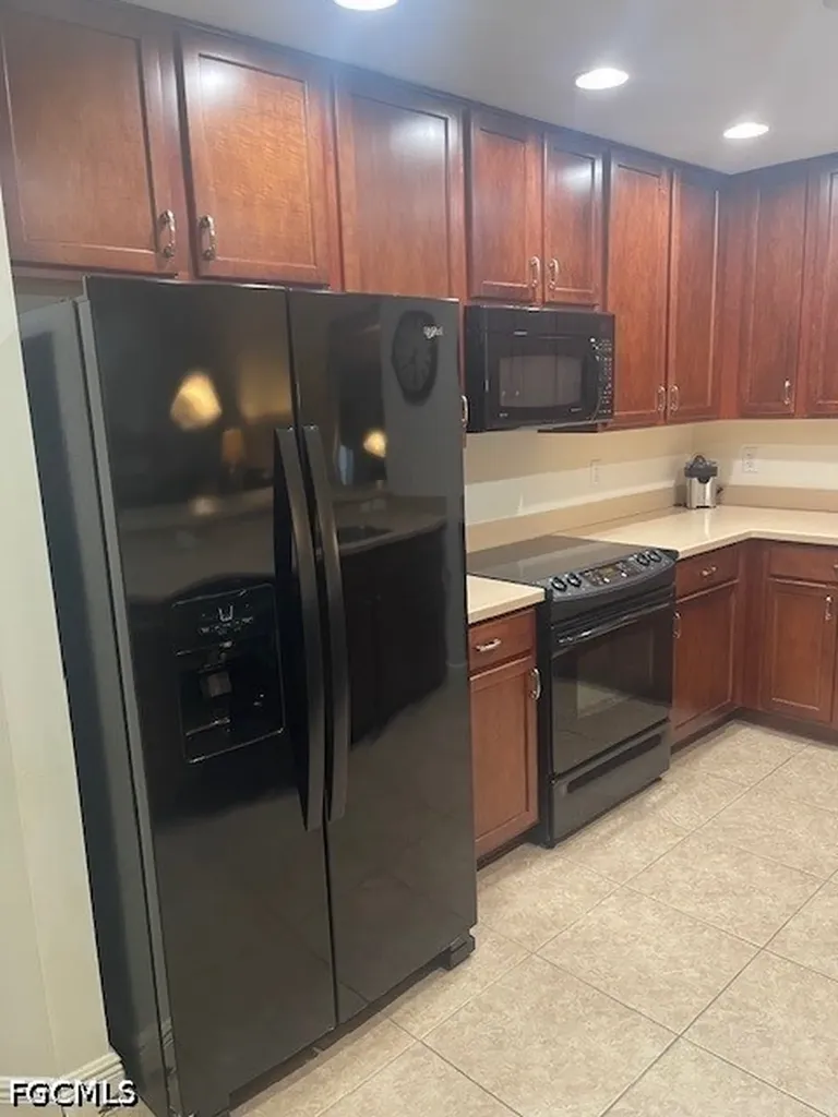 5793 Cape Harbour Drive Cape Coral FL 33914