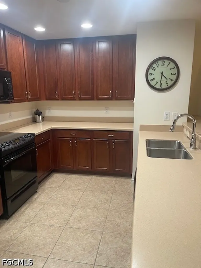 5793 Cape Harbour Drive Cape Coral FL 33914