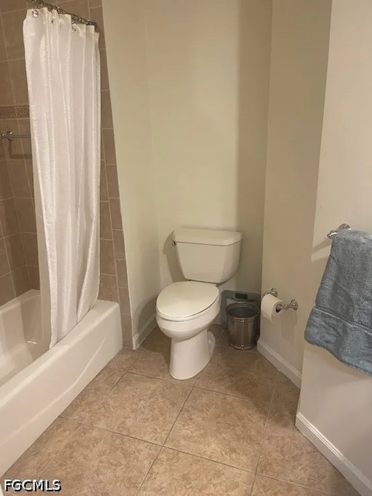 5793 Cape Harbour Drive Cape Coral FL 33914
