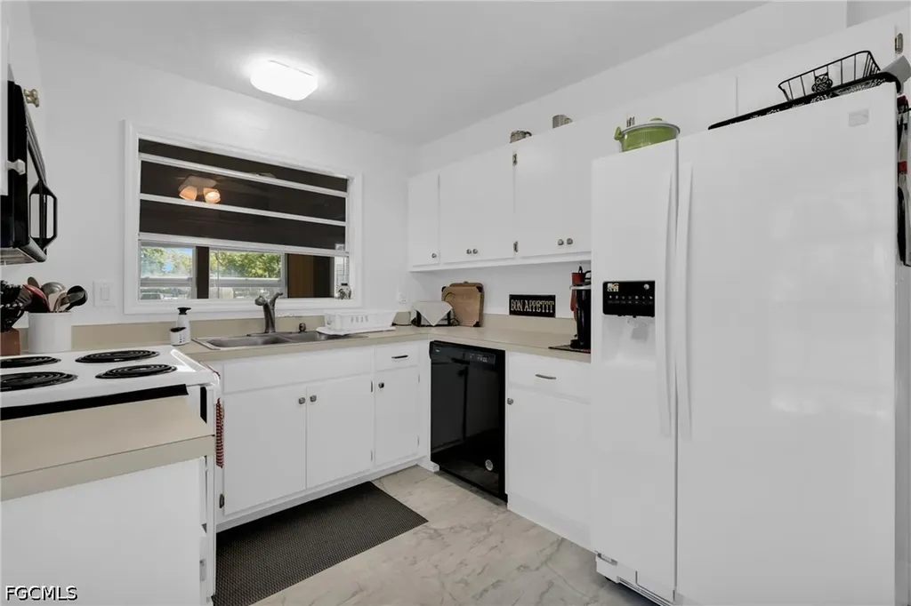 10438 Lakeport Court Lehigh Acres FL 33936