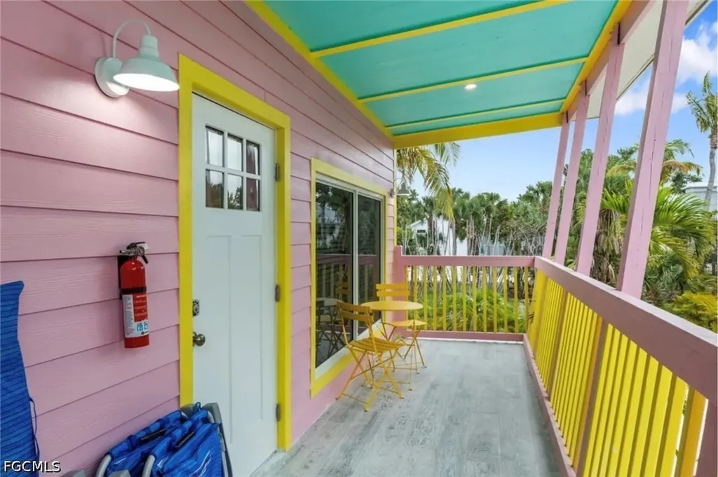 706 Donax Street Sanibel FL 33957