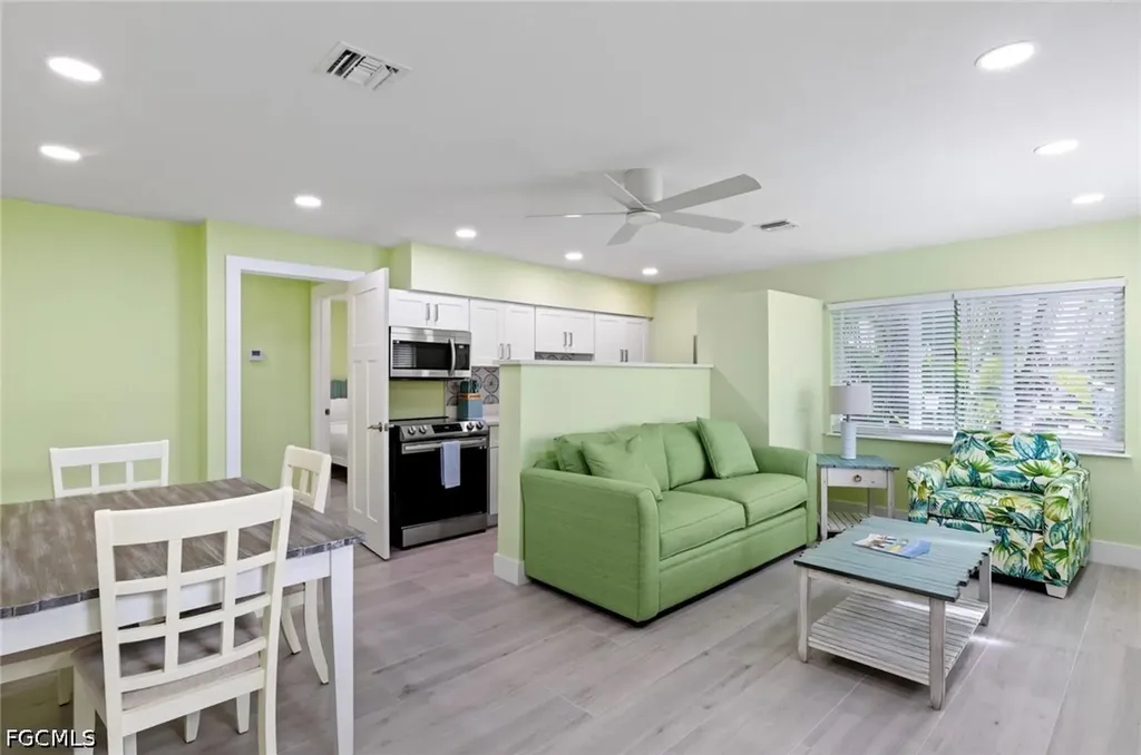 706 Donax Street Sanibel FL 33957