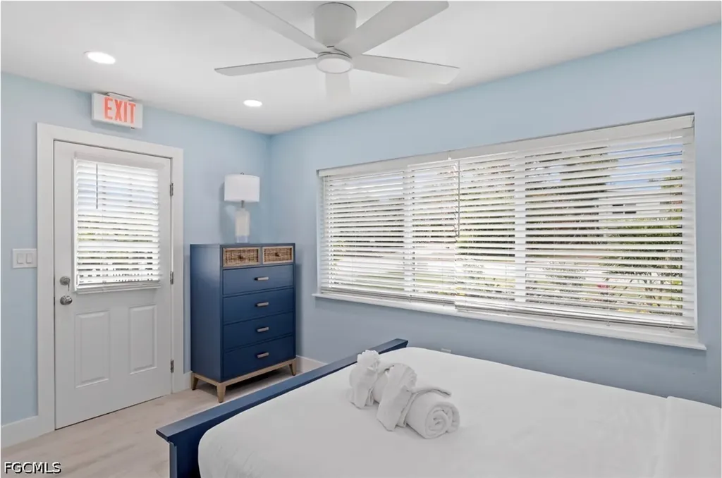 706 Donax Street Sanibel FL 33957