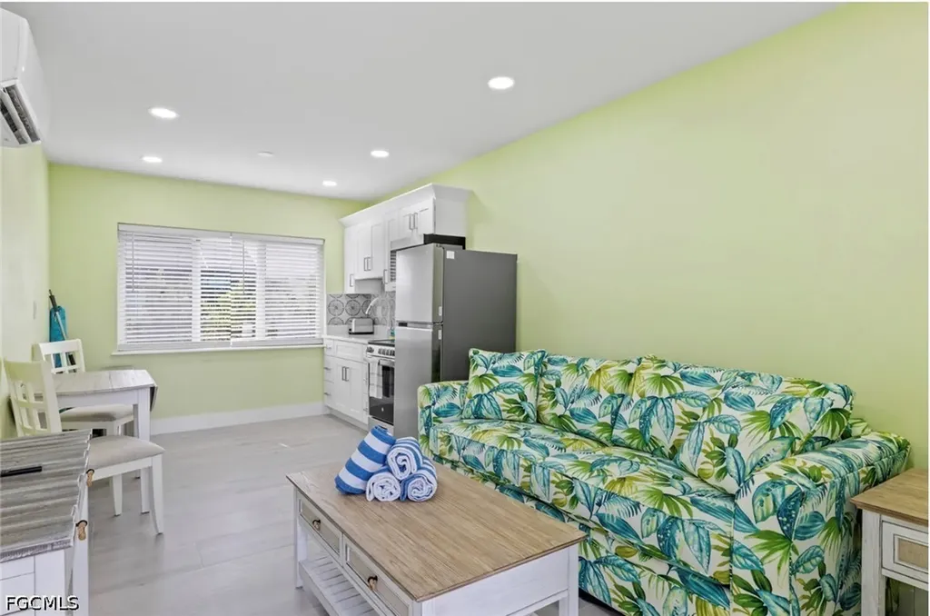 706 Donax Street Sanibel FL 33957