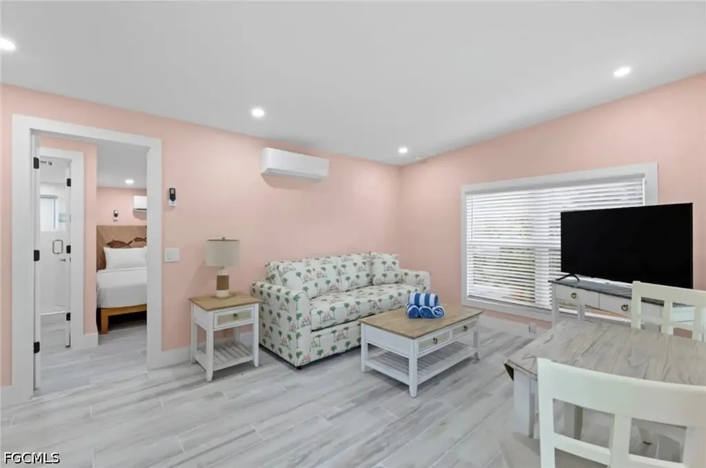 706 Donax Street Sanibel FL 33957