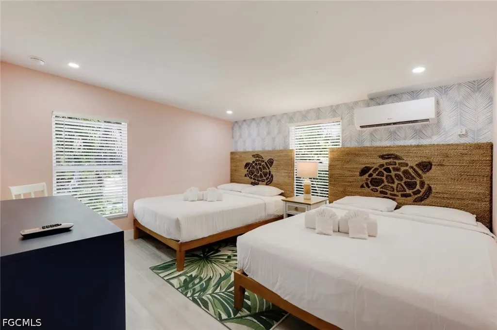 706 Donax Street Sanibel FL 33957