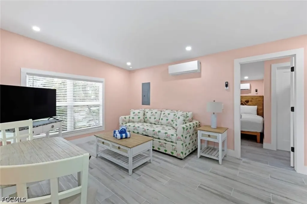 706 Donax Street Sanibel FL 33957