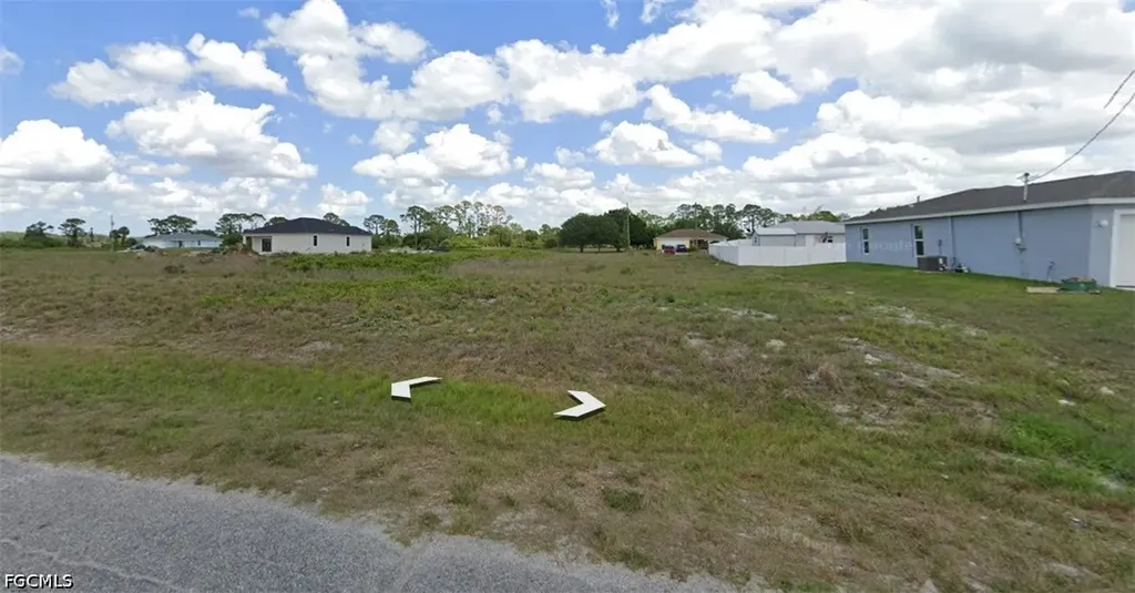 9046 Green Circle Labelle FL 33935