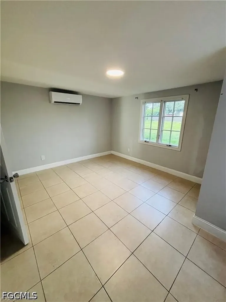 20 Westminster Street N Lehigh Acres FL 33936