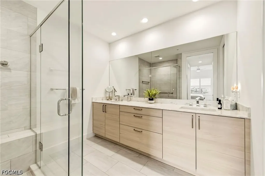 1111 Central Avenue Naples FL 34102