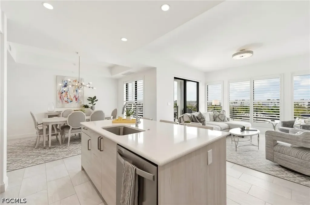 1111 Central Avenue Naples FL 34102