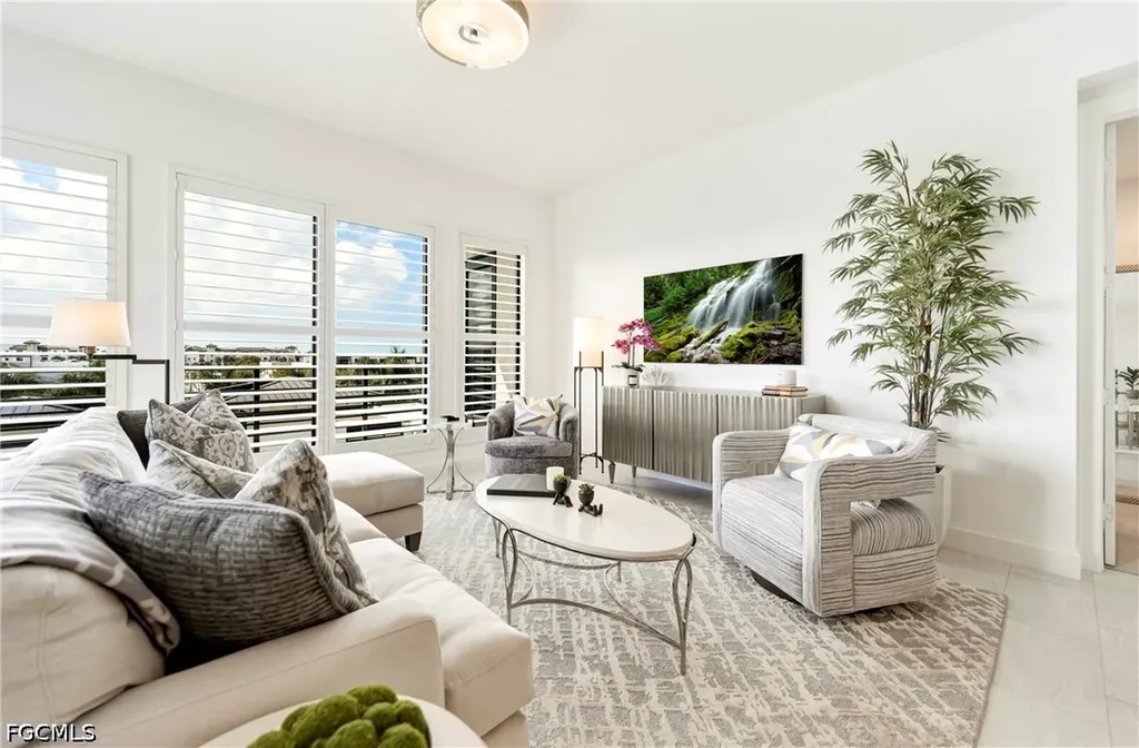 1111 Central Avenue Naples FL 34102