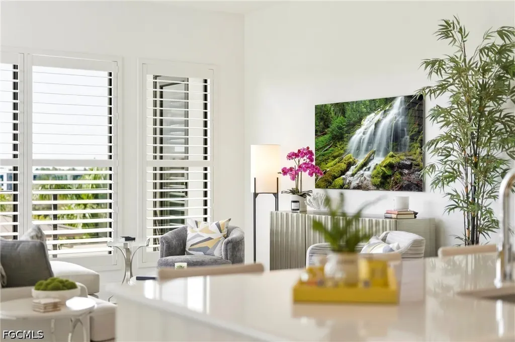 1111 Central Avenue Naples FL 34102