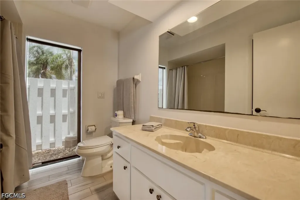5004 SW 5th Place Cape Coral FL 33914