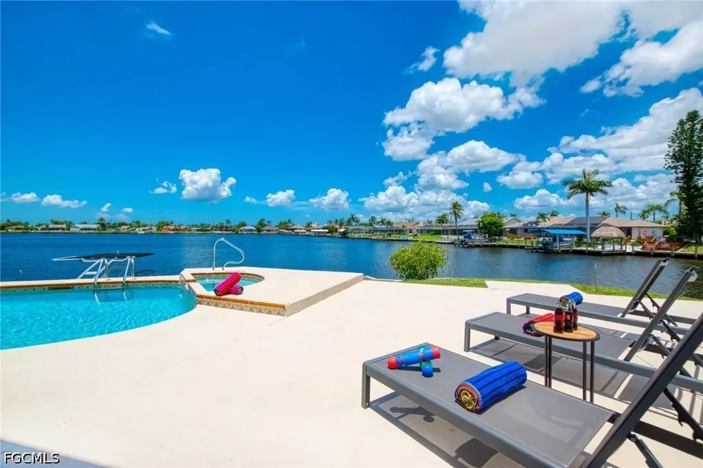 5004 SW 5th Place Cape Coral FL 33914
