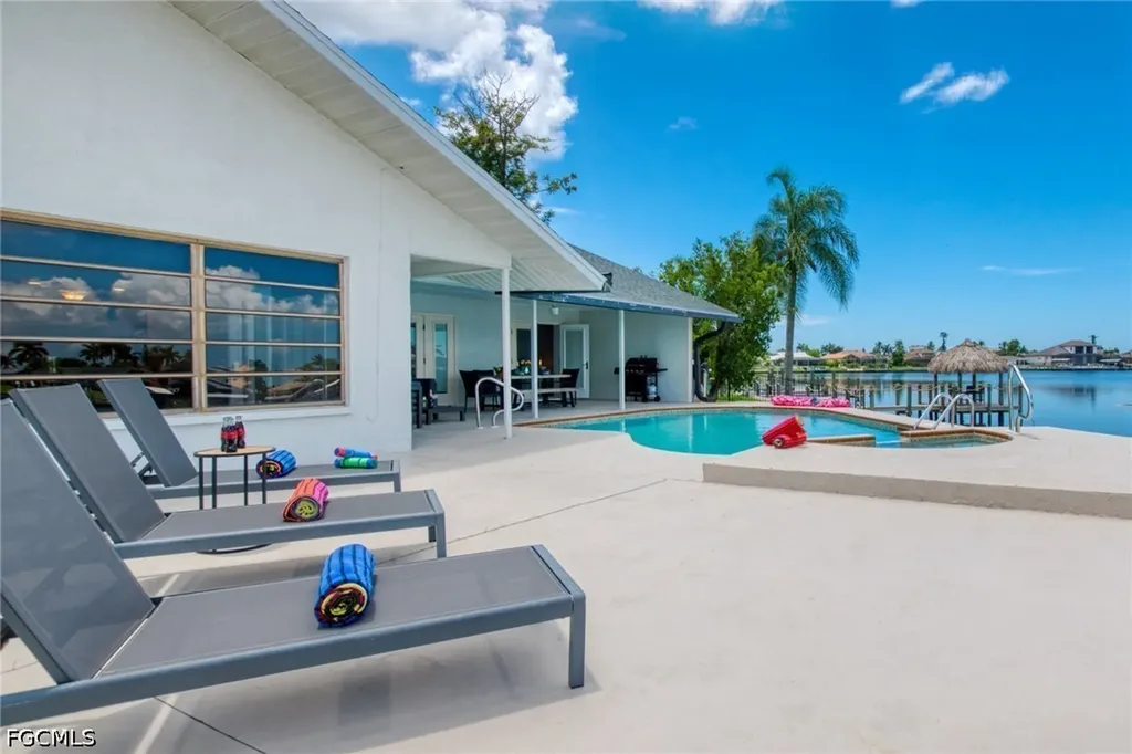 5004 SW 5th Place Cape Coral FL 33914