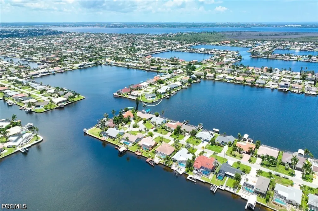5004 SW 5th Place Cape Coral FL 33914