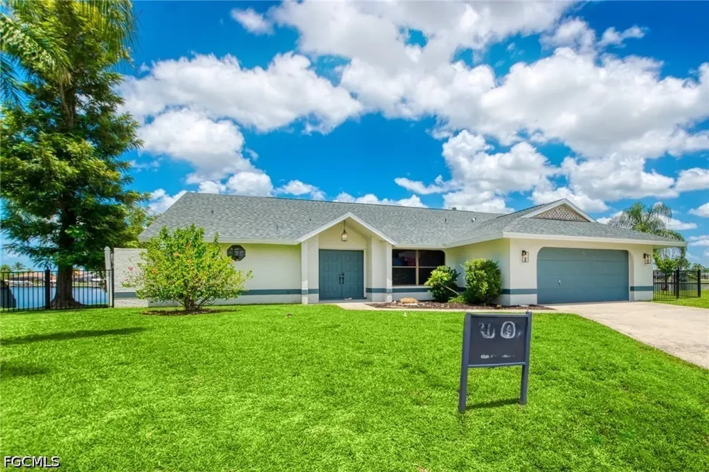 5004 SW 5th Place Cape Coral FL 33914