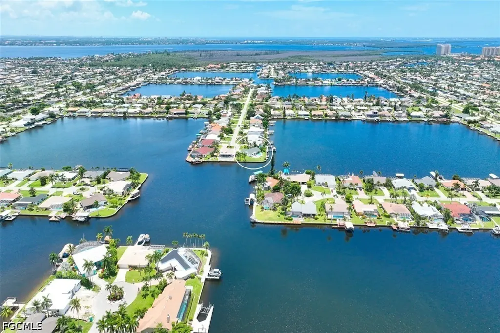 5004 SW 5th Place Cape Coral FL 33914